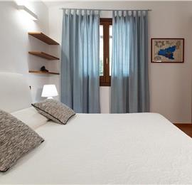 3 bedroom villa with pool and tennis court in Sicily, sleeps 6-8